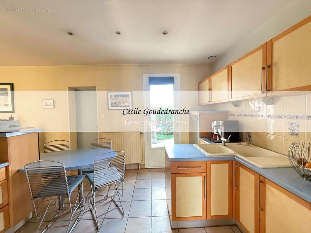 Maison à ARTIGUES-PRES-BORDEAUX