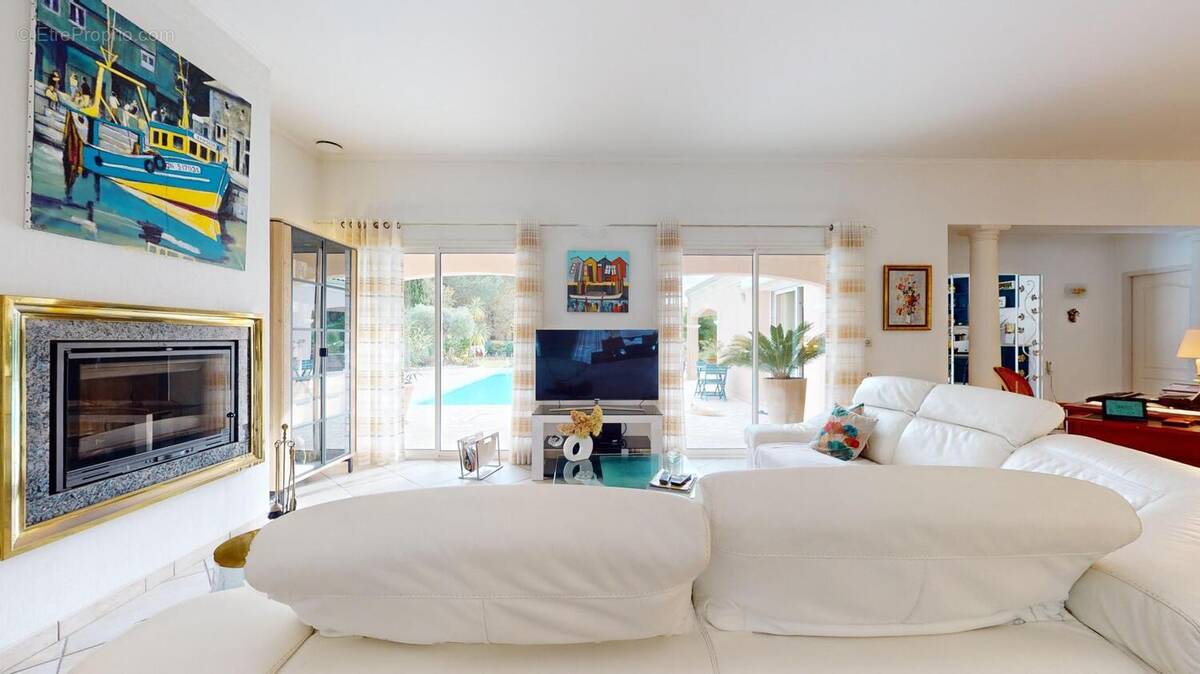 Photo 1 - Maison à MARTIGNAS-SUR-JALLE