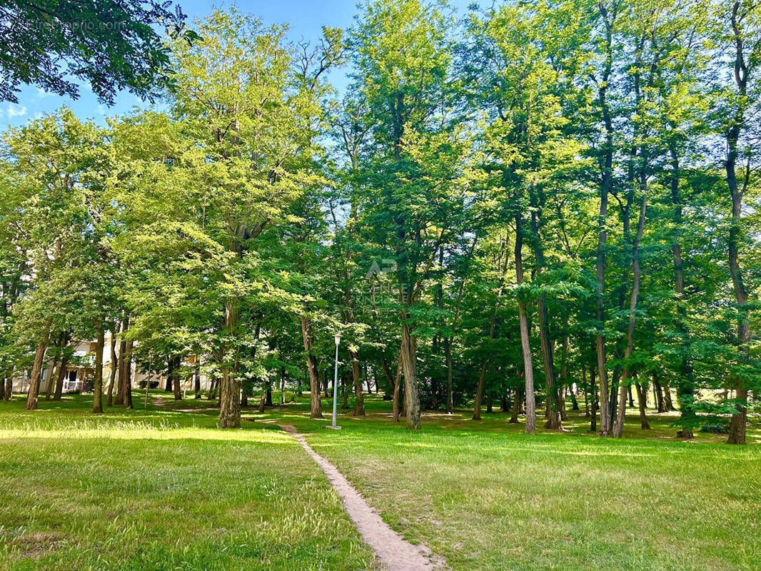 Appartement à VERNEUIL-SUR-SEINE