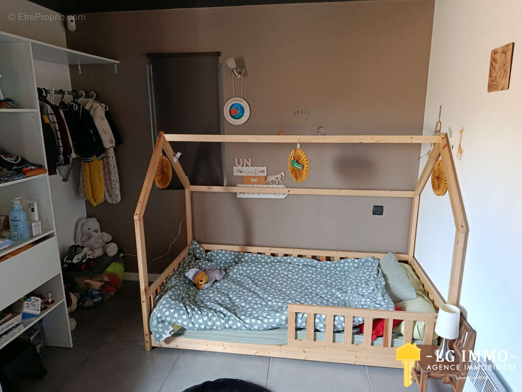 Maison rénovée avec dépendances au calme - photo 7