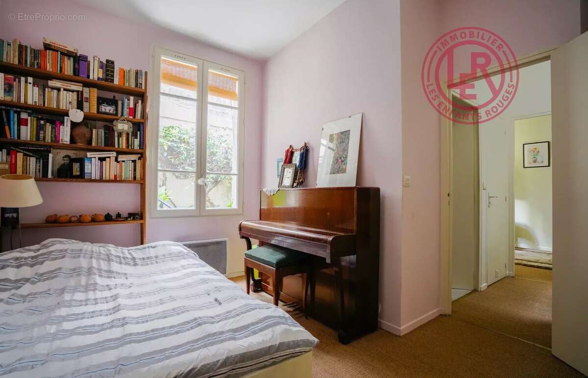 Appartement à PARIS-19E