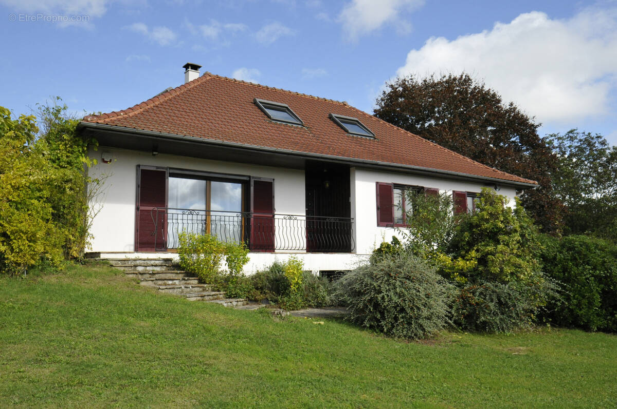 Maison à SAINT-PRIEST-SOUS-AIXE