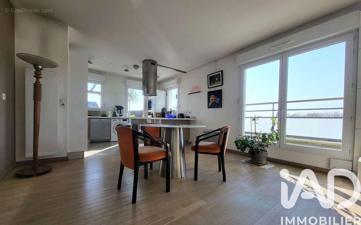 Photo 5 - Appartement à GENNEVILLIERS