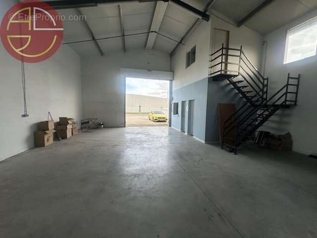 Commerce à LESPINASSE