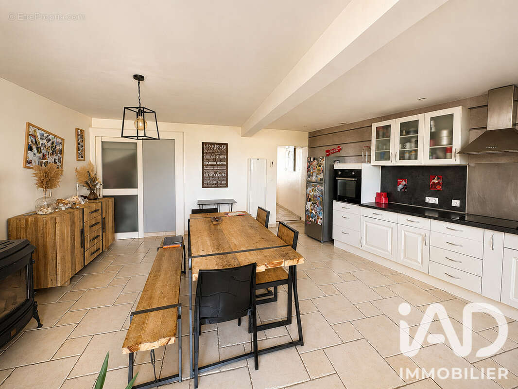 Maison 110 m² à Marans  - photo 5