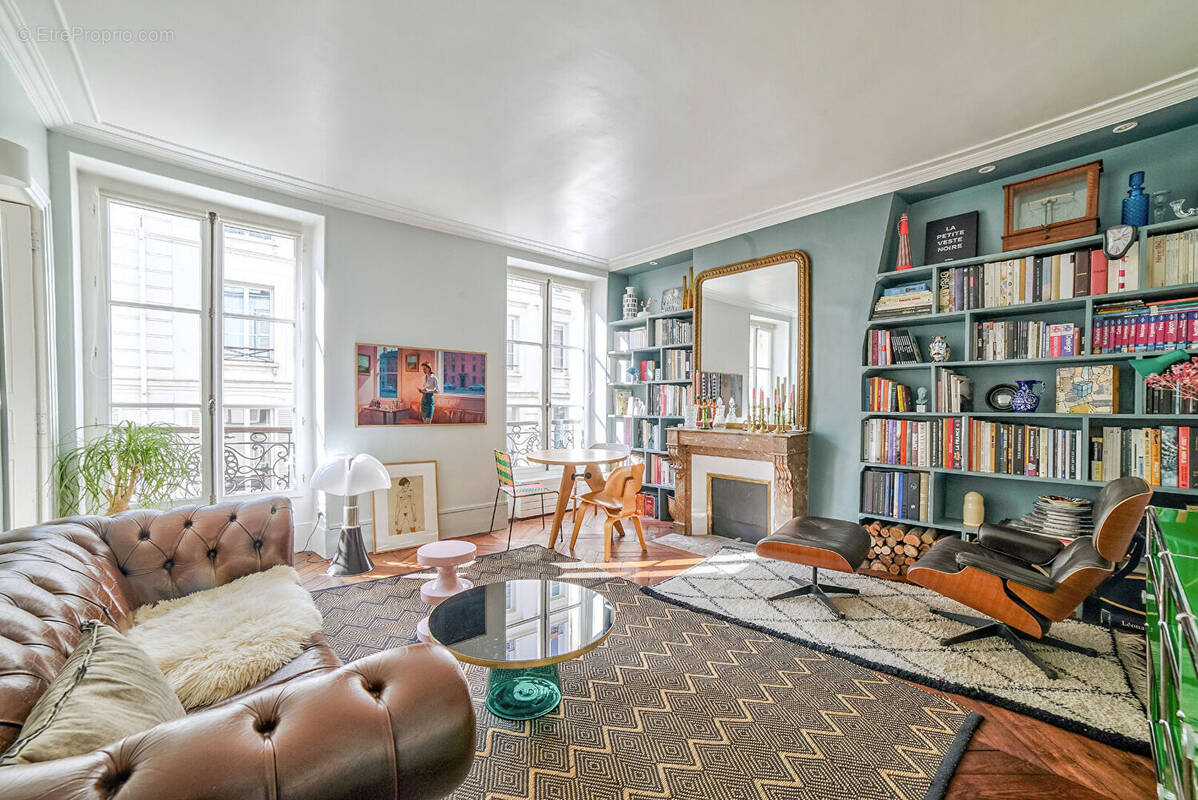 Appartement à PARIS-11E