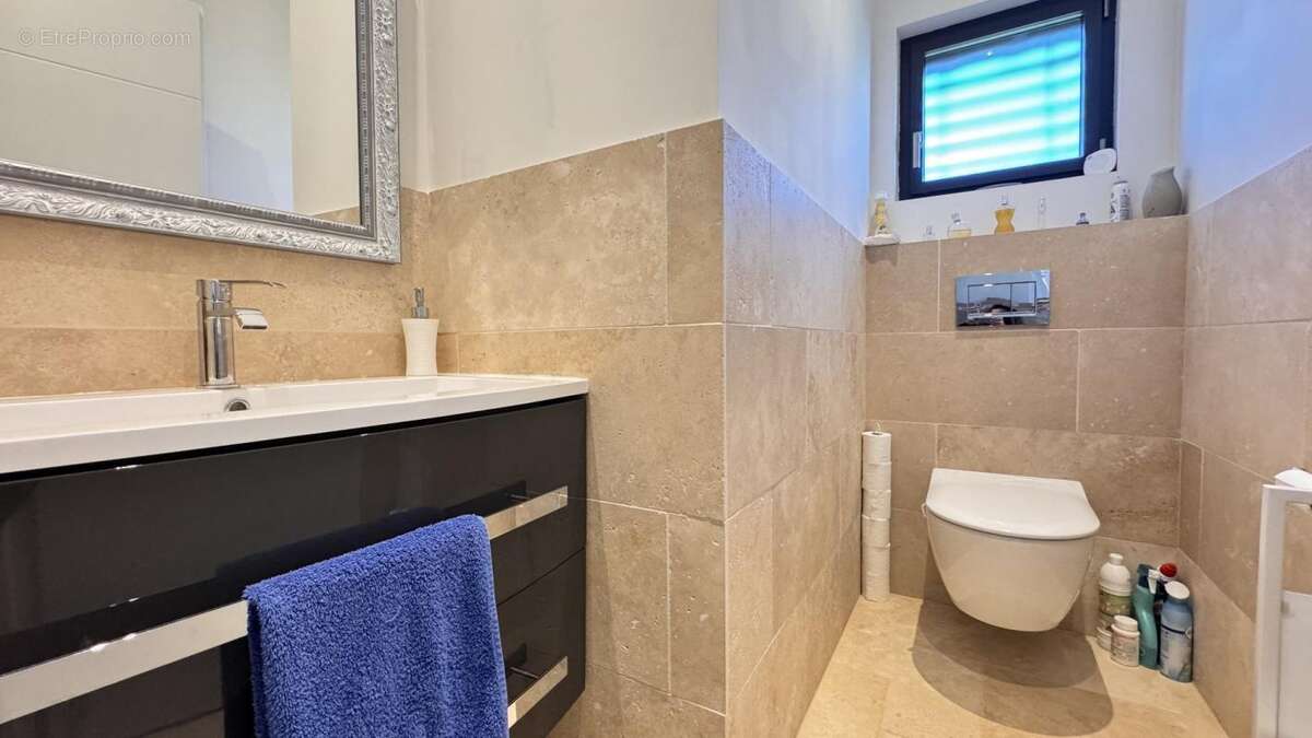 Maison à TOUR-DE-FAURE