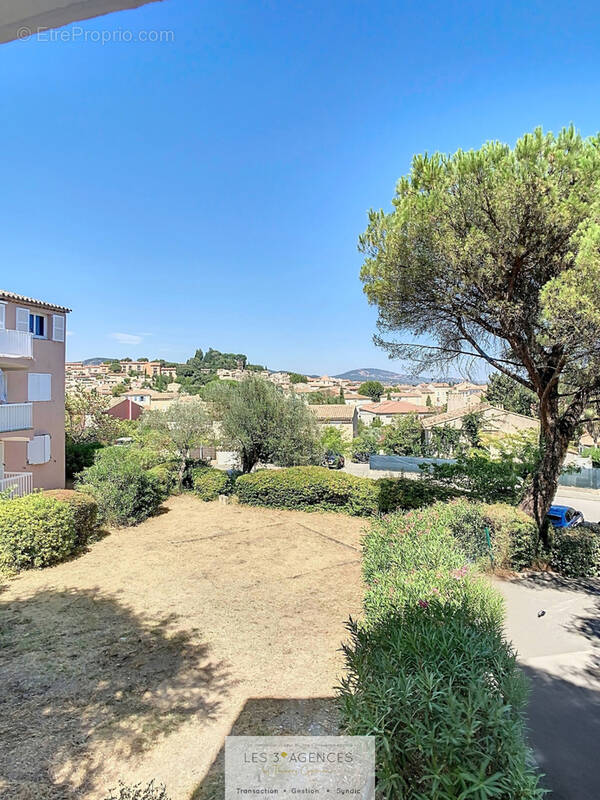 Appartement à COGOLIN