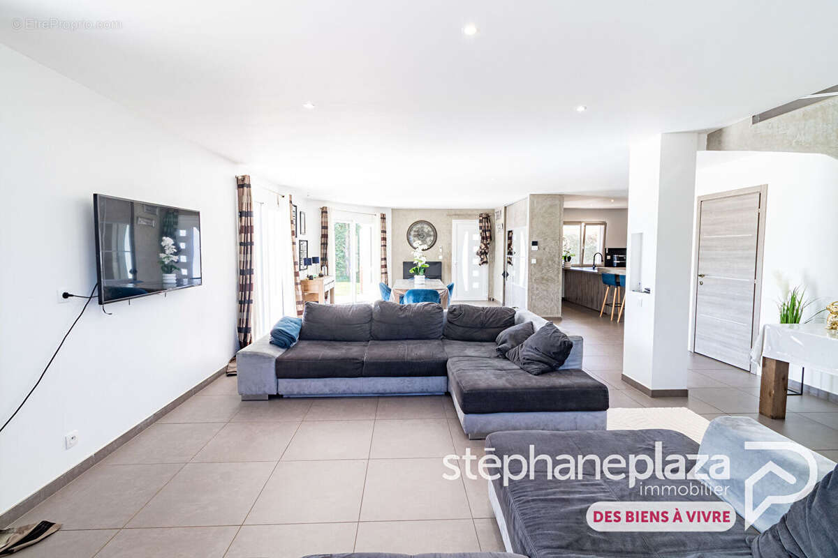 Maison à SAINT-JUST