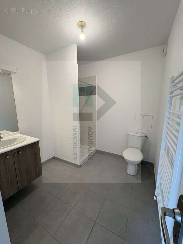 Appartement à AMBES