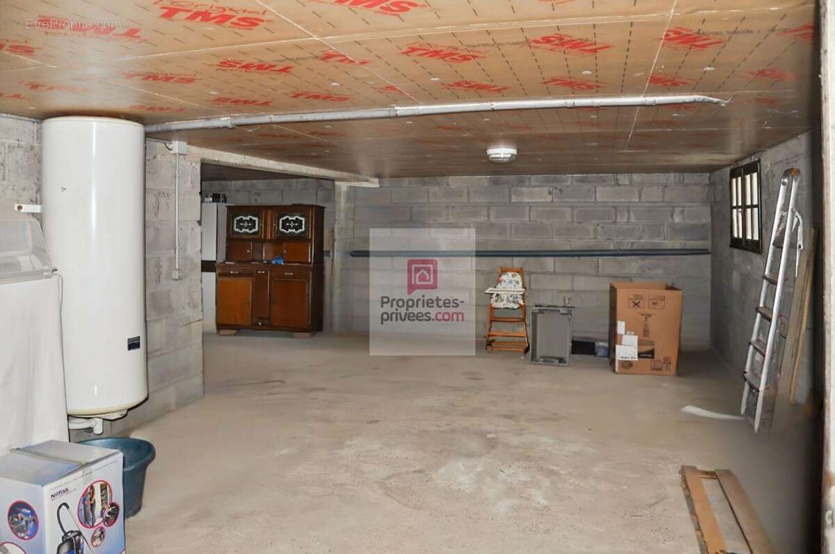 Maison à COSSE-LE-VIVIEN