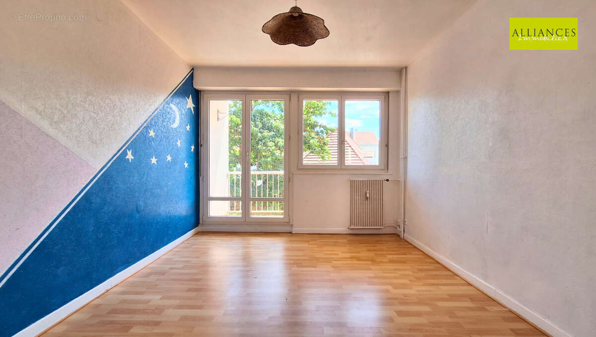 En vente à Mulhouse rue Spoerlin  : grand appartement de 88.22m2 avec 4 pièces et balcon - photo 13