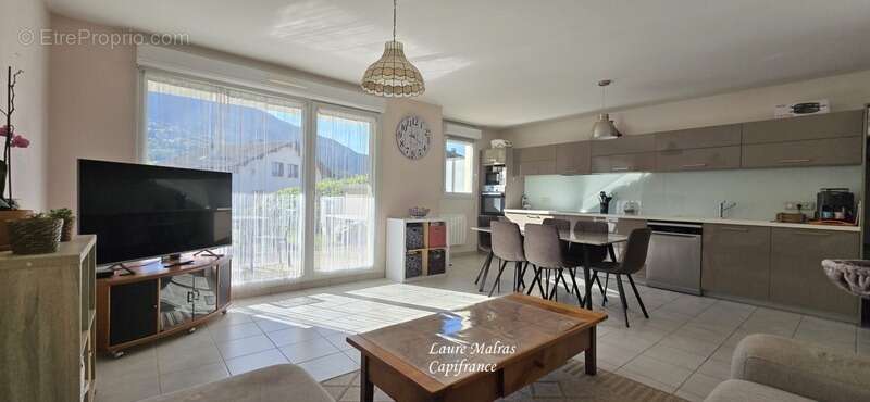 Appartement à VILLAZ