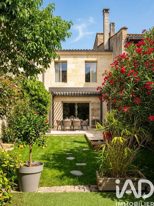 Maison 185 m² à Bordeaux  - photo 2