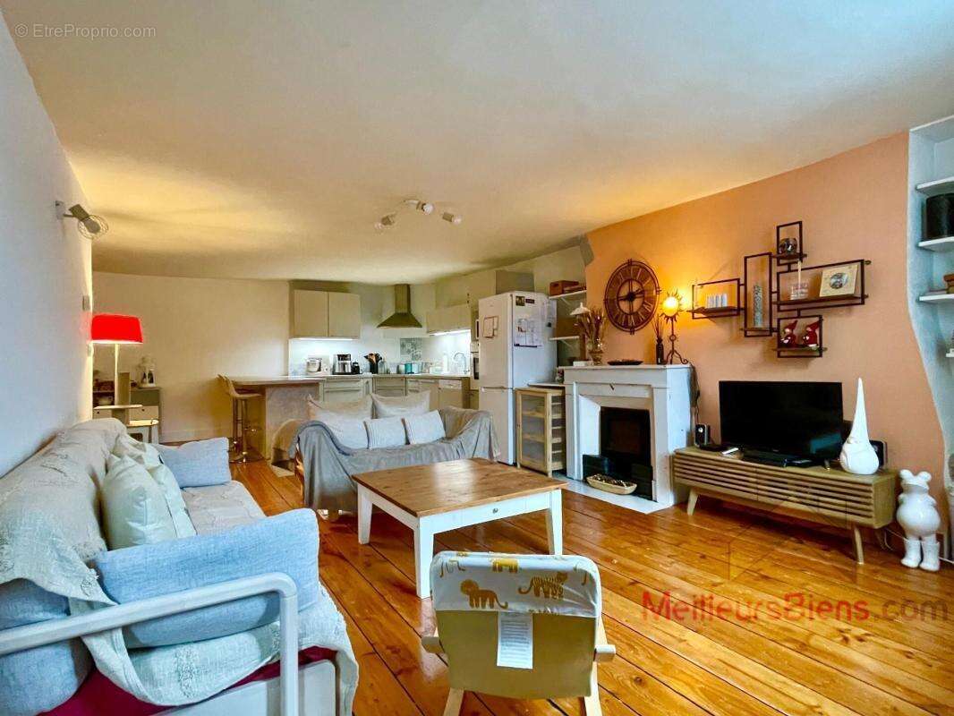 Appartement à LONS-LE-SAUNIER