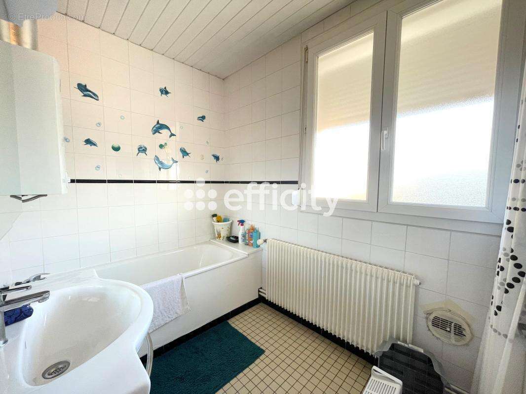 Maison à FACHES-THUMESNIL