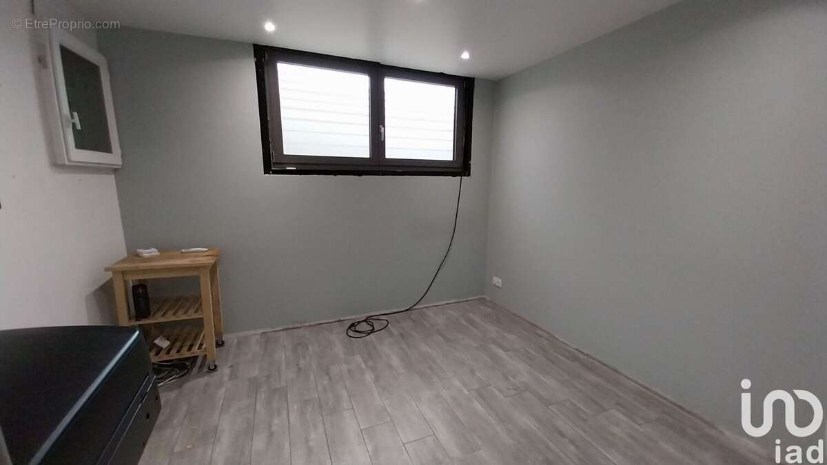 Photo 8 - Commerce à SAINT-JEAN-BONNEFONDS