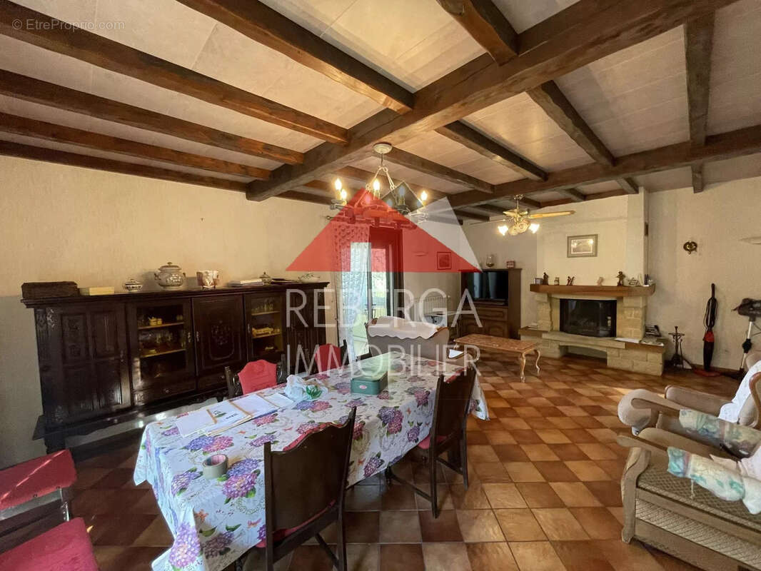 Maison à SAINT-AMANS-SOULT