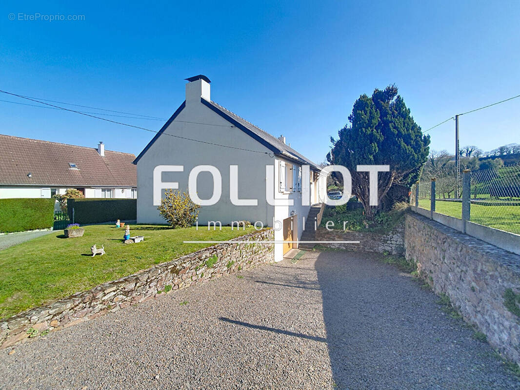 Maison à LA VILLETTE