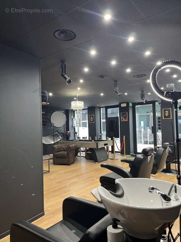 Autre à SAINT-ETIENNE