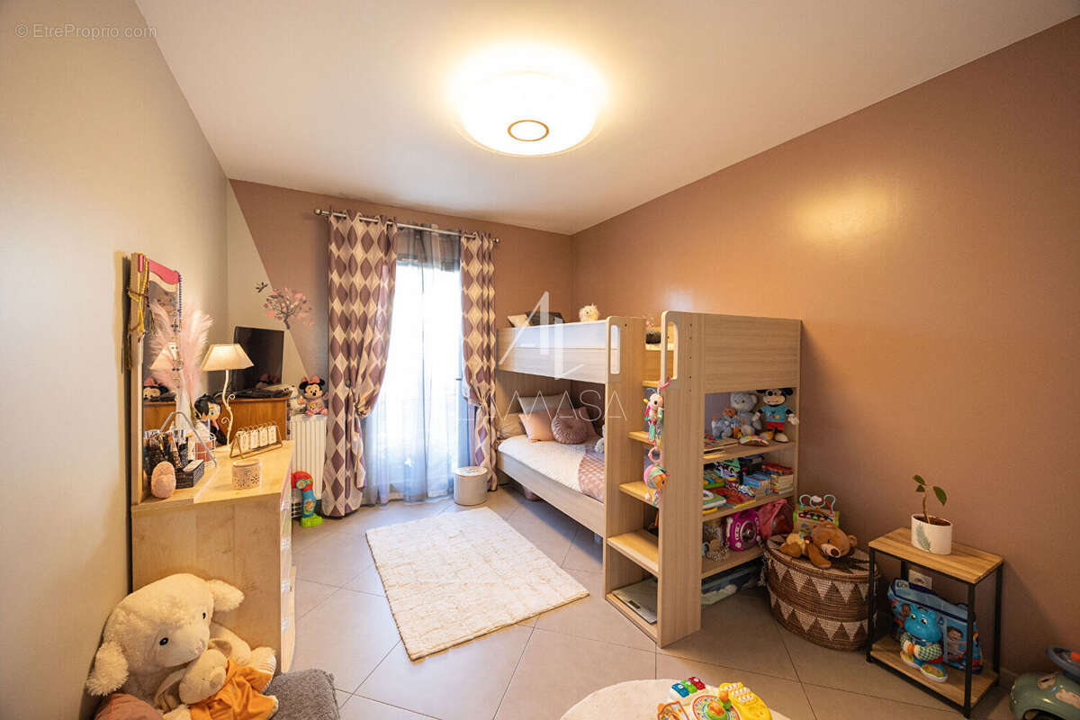 Maison à MONTEVRAIN