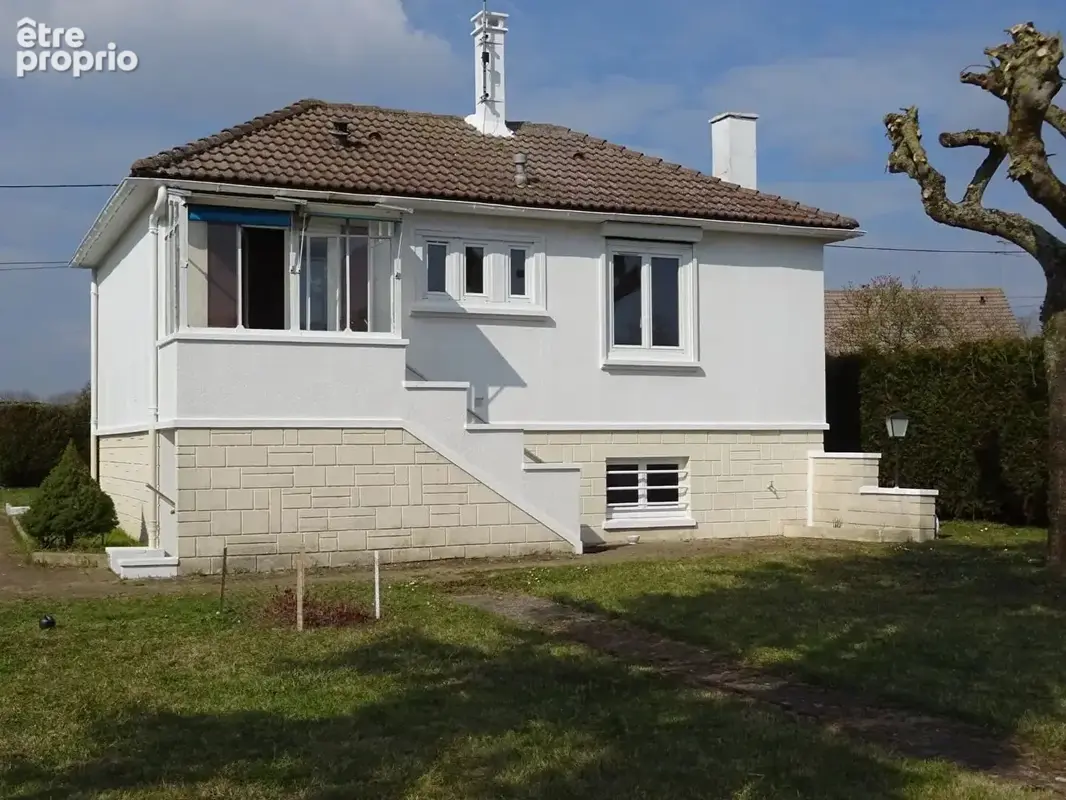 Maison à AUNEAU