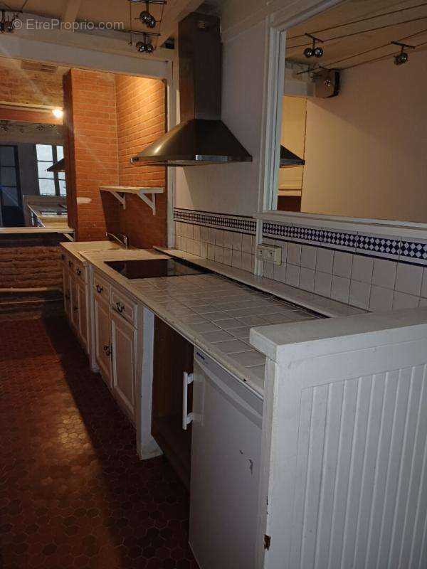 Perpignan centre - Appartement type loft de 2 pièces dans ancien couvent - photo 6