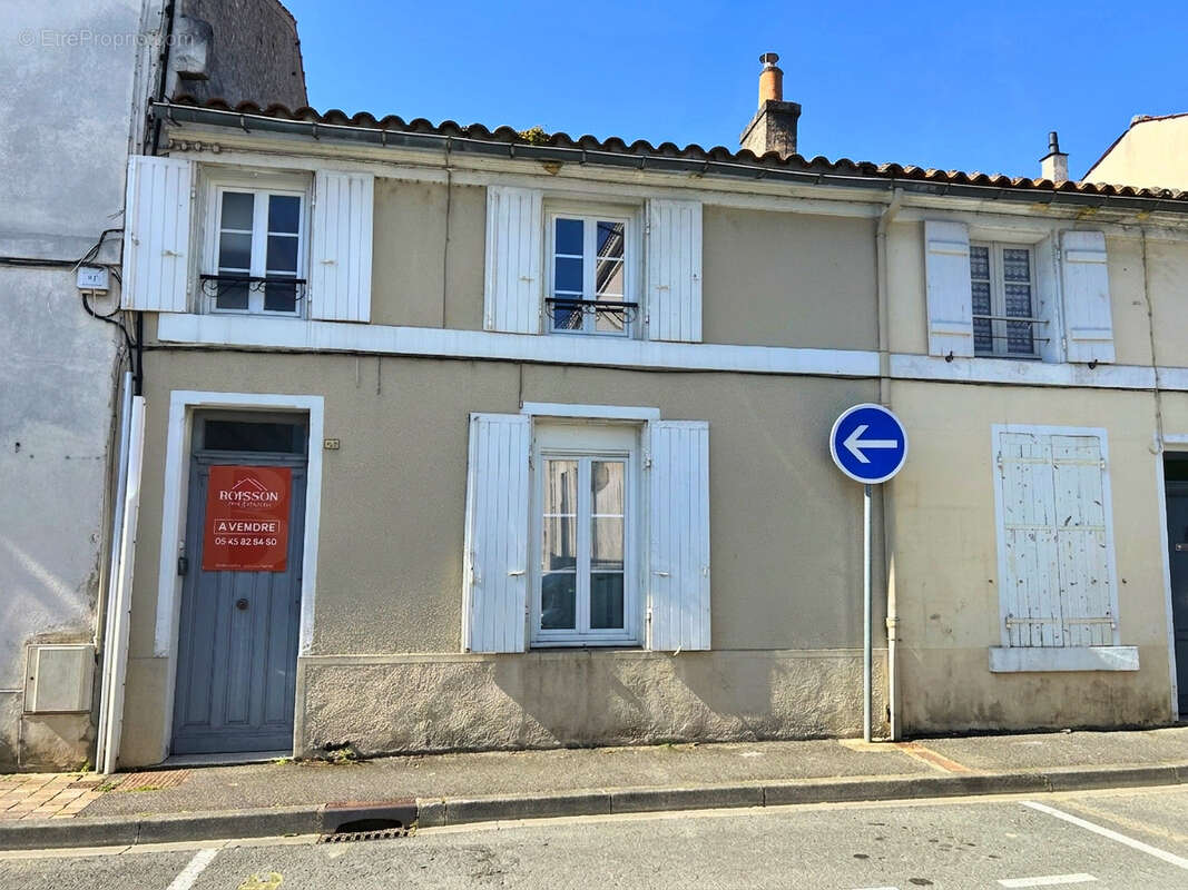 Maison à COGNAC