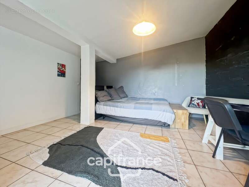 Domaine et Golf de Pont Royal, belle  propriété de 290 m2 établie sur un terrain de 2600 m2, cinq chambres, un bureau, piscine,  - photo 65