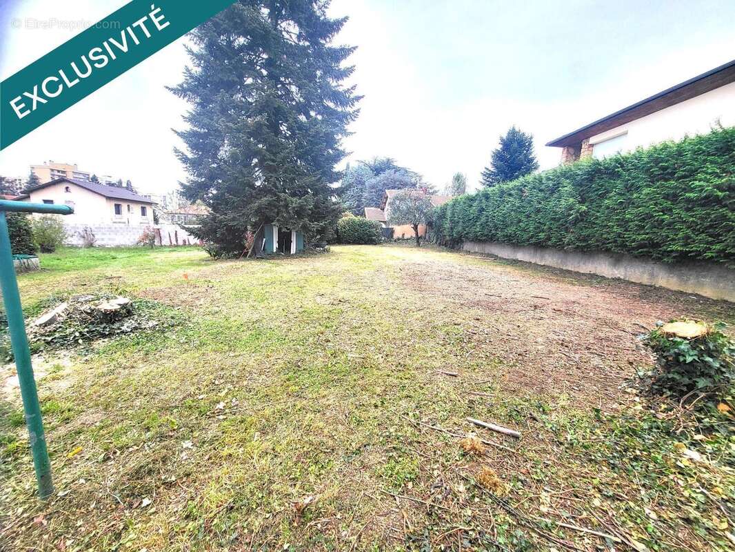 Photo 3 - Terrain à BRON