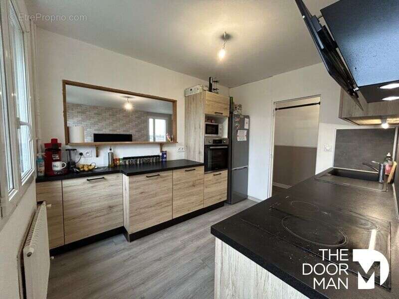 Appartement à SAINT-DOULCHARD