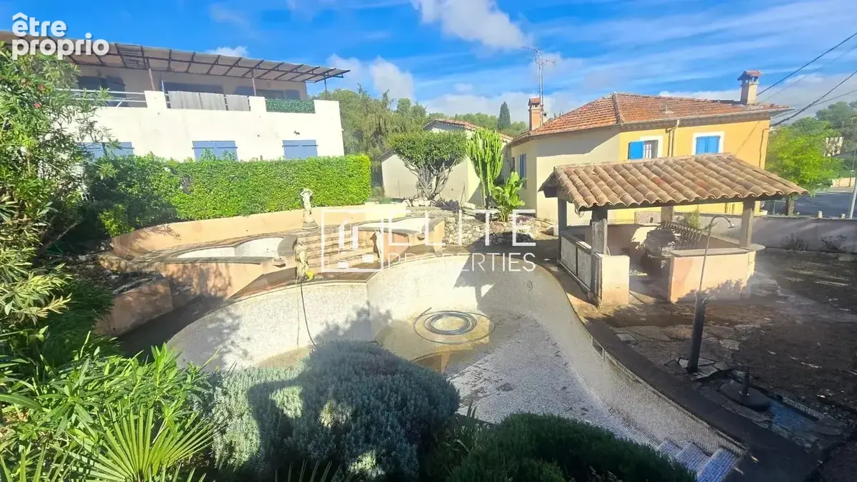 Exclusivité – ensemble immobilier 400 m² – restaurant + 9 logements – roquefort-les-pins - photo 4