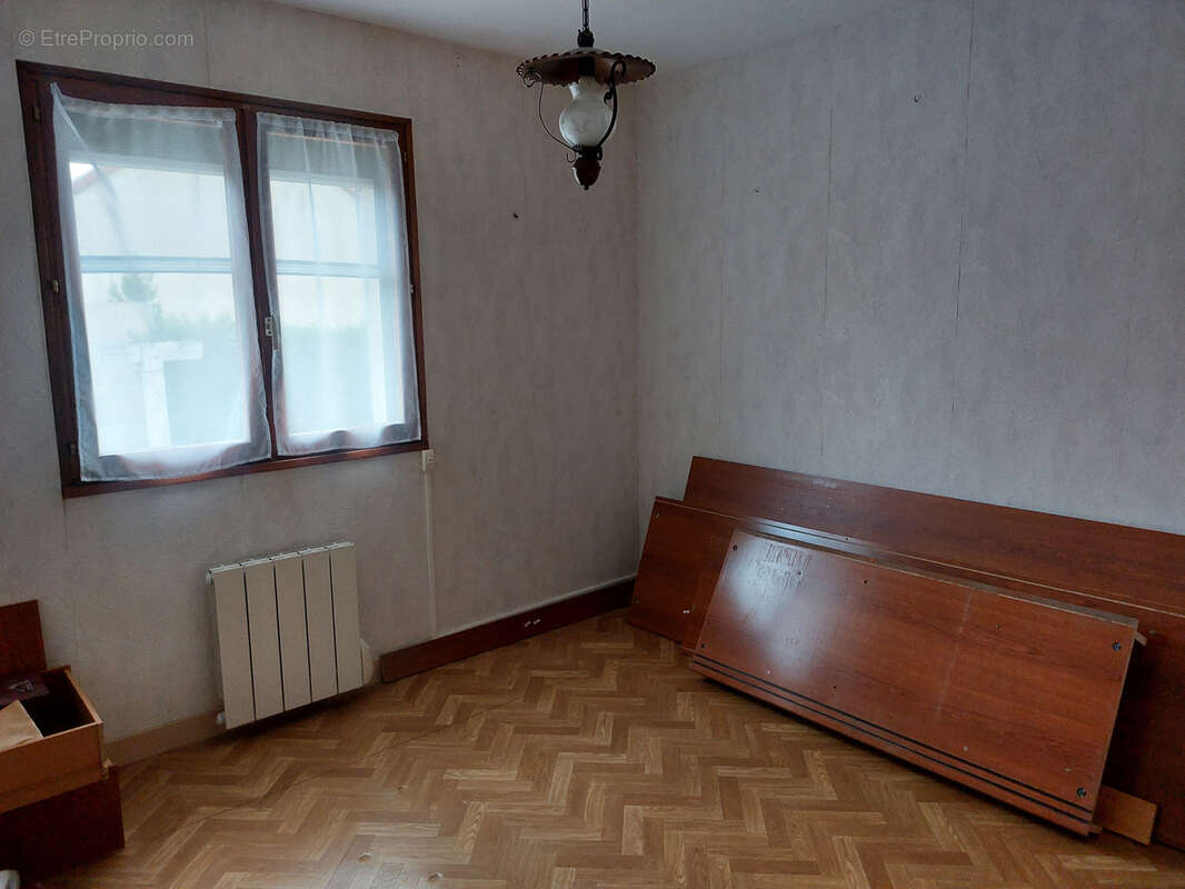 Maison à LUCHE-PRINGE