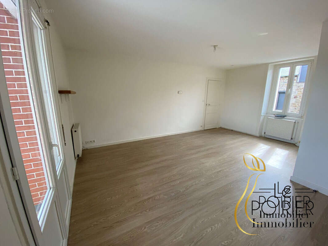 Appartement à LAMBALLE