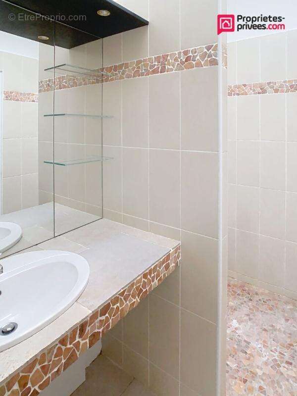 Appartement à GANGES