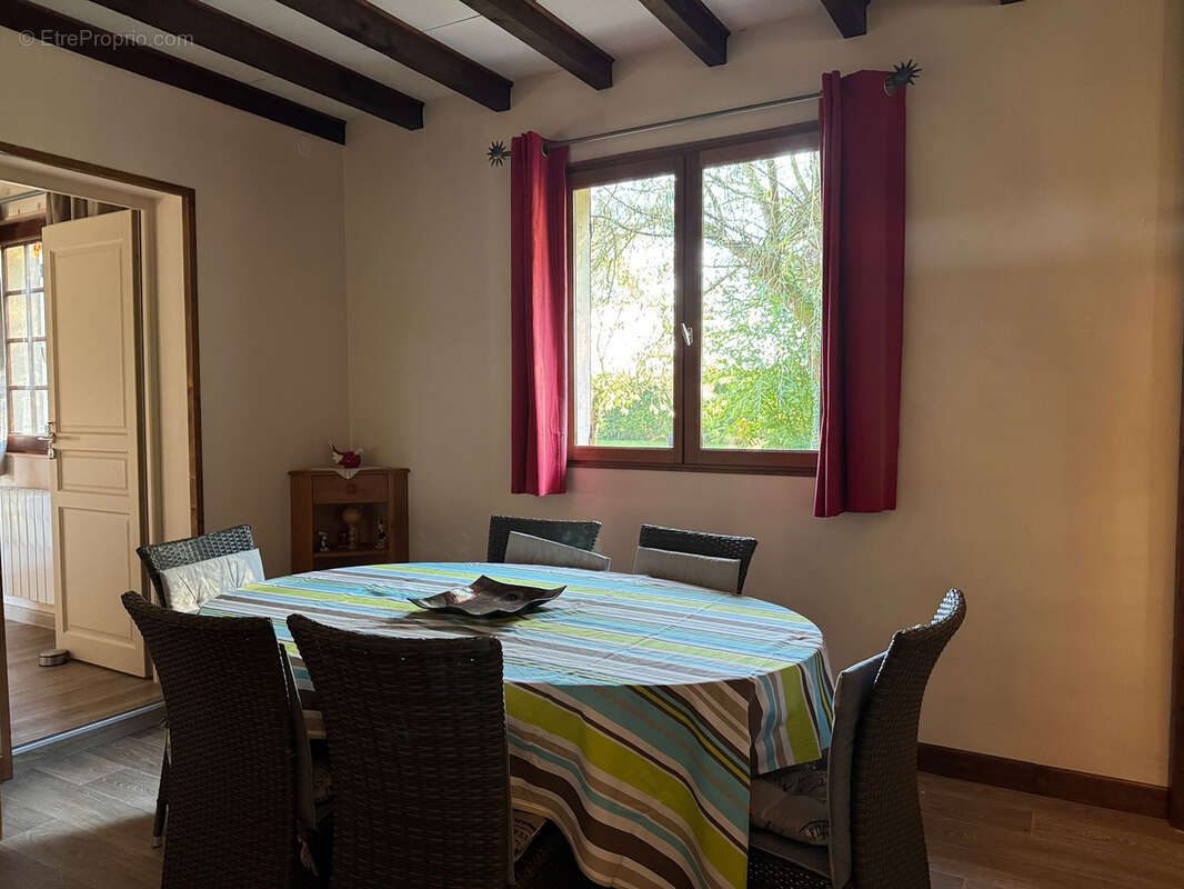 Maison à SAINT-PRIVE