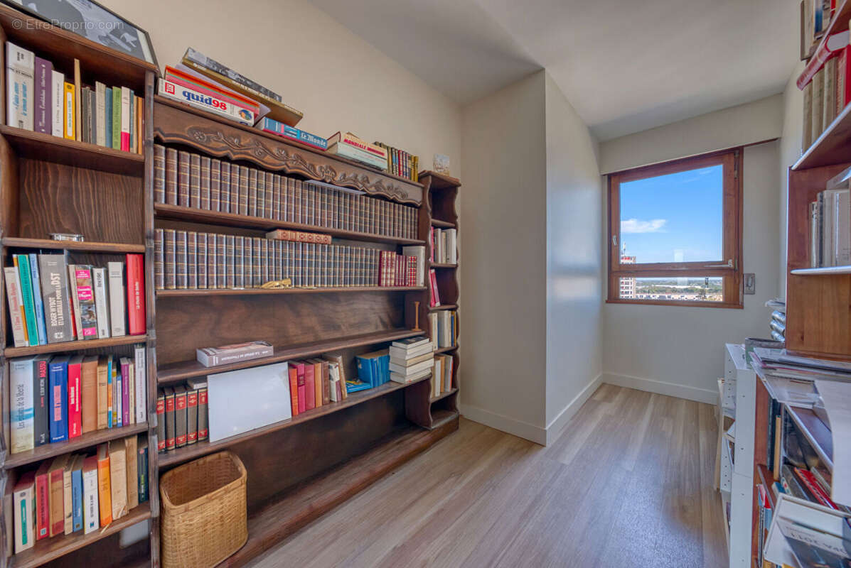 Appartement T6 - Fougères / Jeanne d'Arc - photo 8