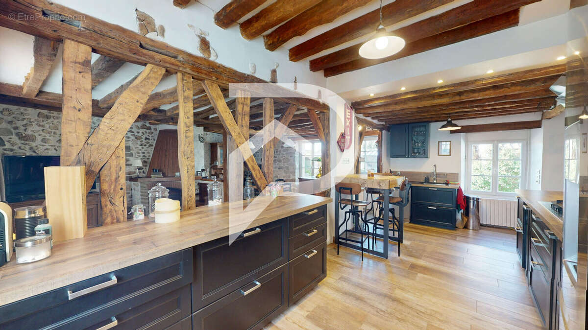 Maison à LA FERTE-ALAIS