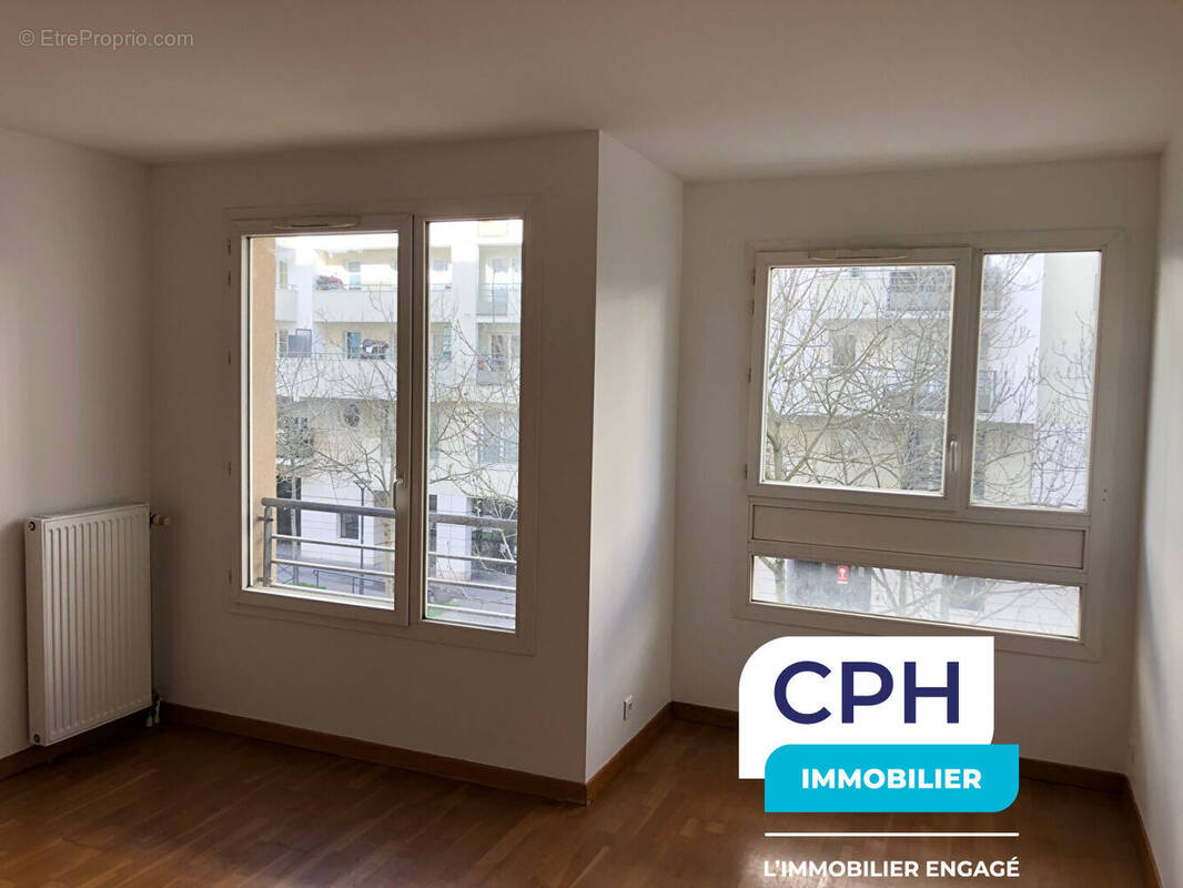 Appartement à COURBEVOIE
