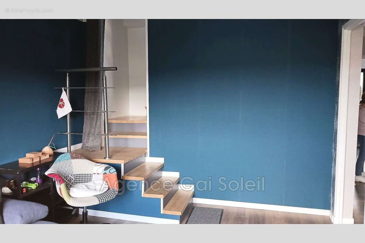 Maison à NISSAN-LEZ-ENSERUNE