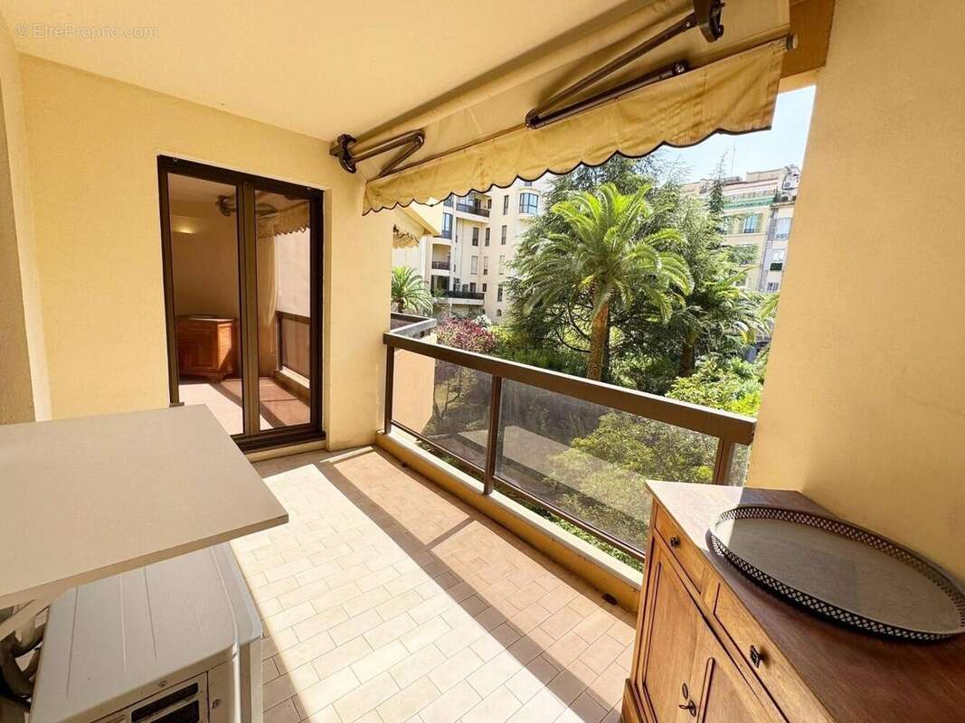   - Appartement à NICE