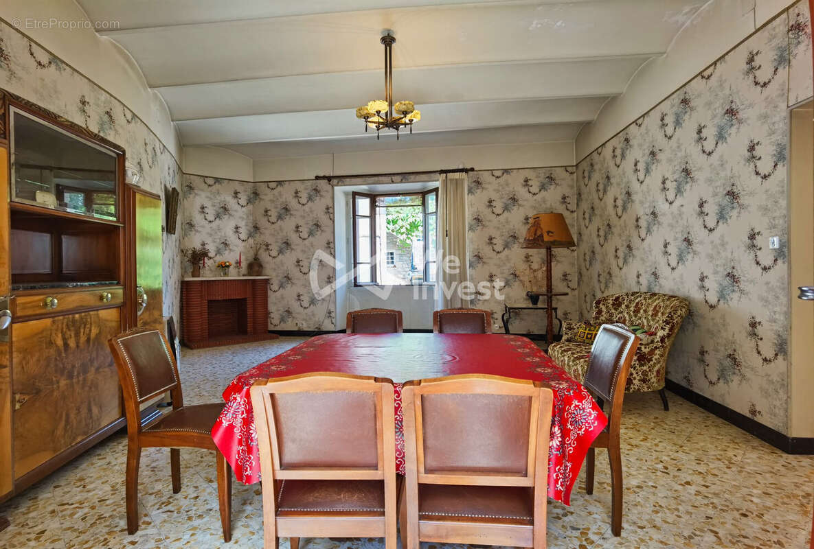 Maison 171 m² à Saint-Paul-Le-Jeune  - photo 8