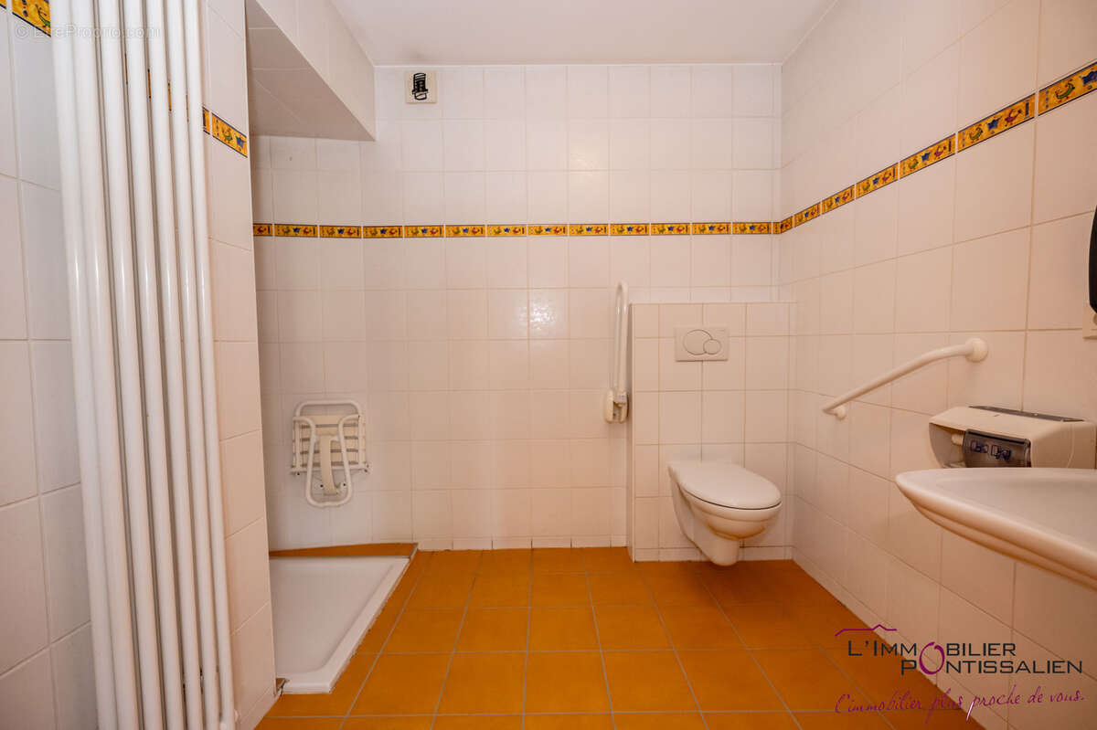 Oye et pallet : local ou appartement en rdc - photo 12