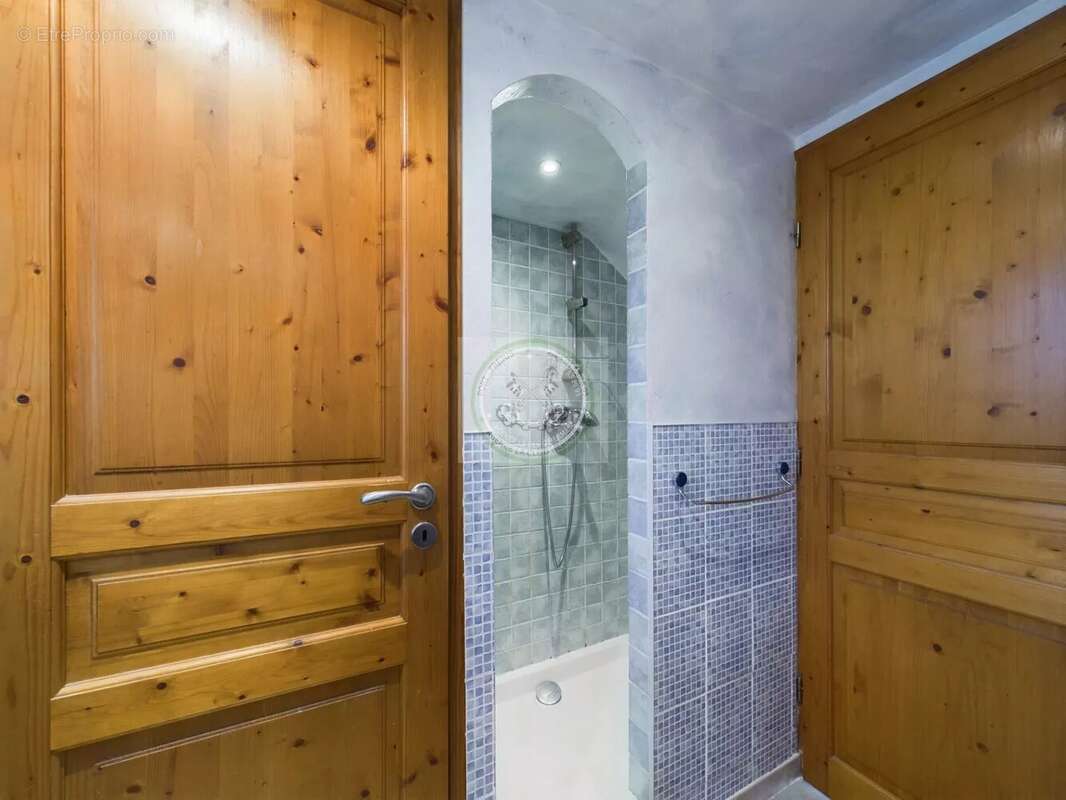 Maison à ROQUEBRUNE-SUR-ARGENS