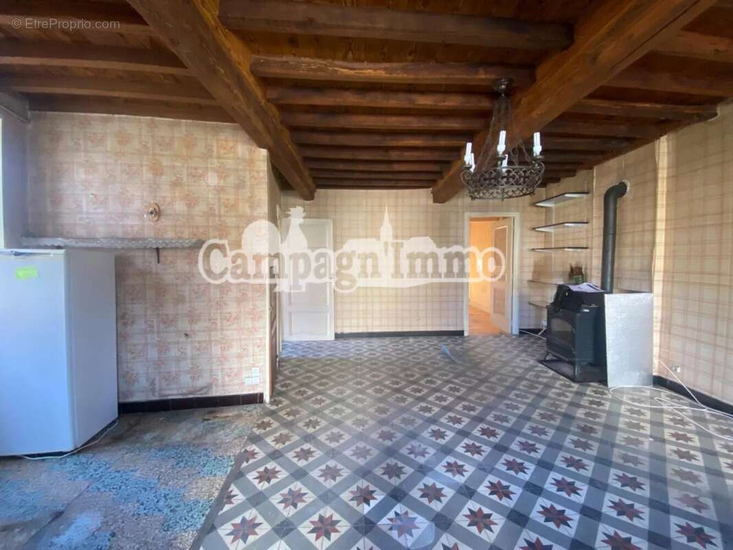 Maison à SAINT-JUST-D&#039;AVRAY