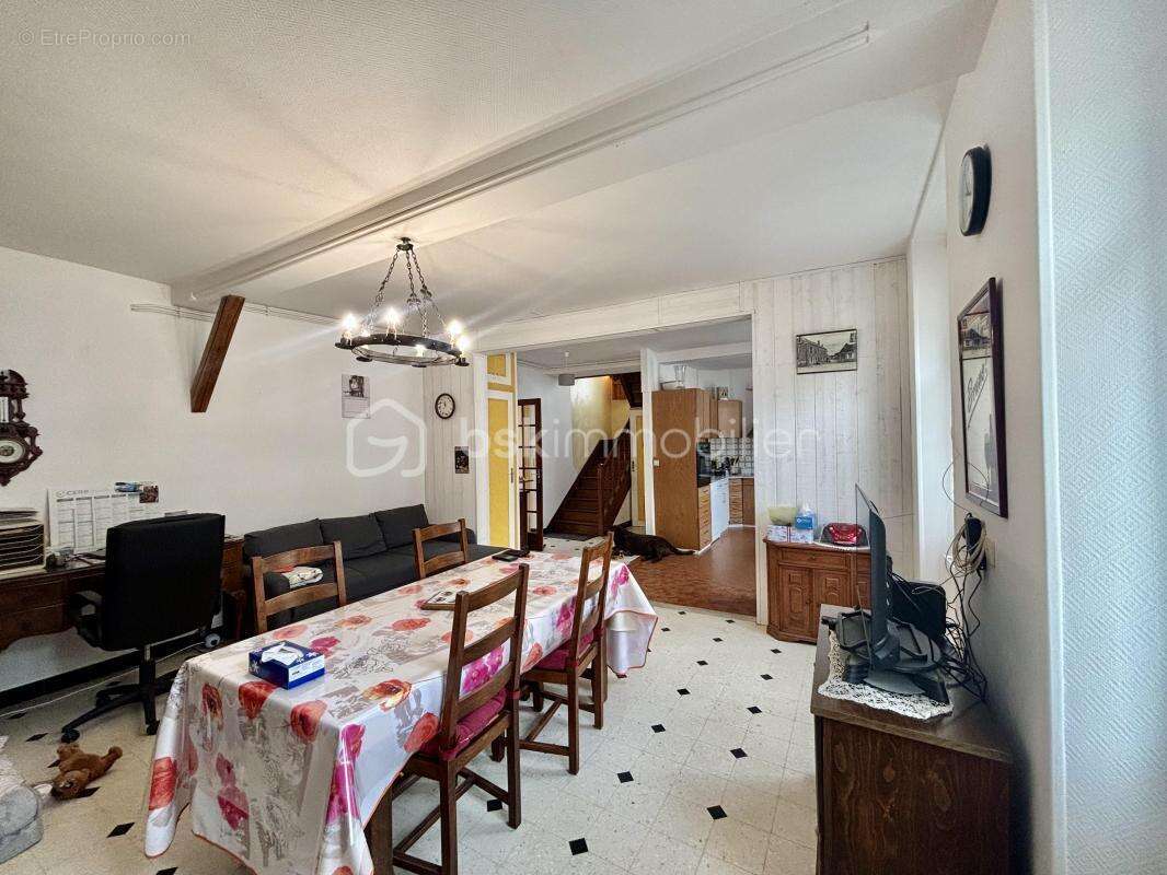 Maison à SAINT-MAURICE-AUX-RICHES-HOMMES