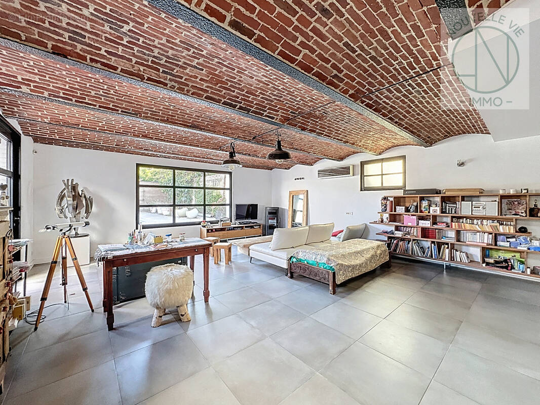 Maison à GONDECOURT