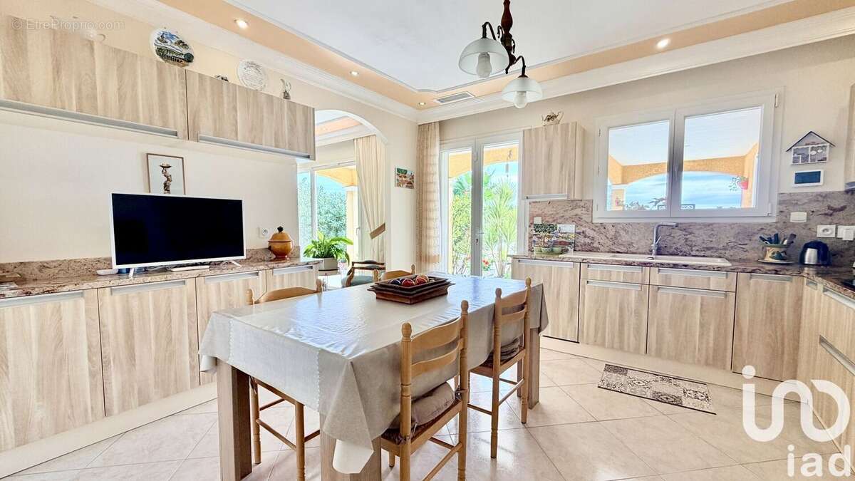 Photo 8 - Maison à LEZIGNAN-CORBIERES