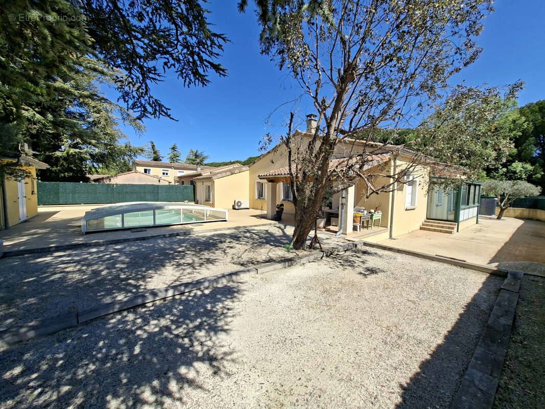 Maison à MONTELIMAR