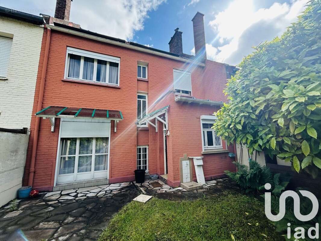 Photo 2 - Maison à COURRIERES